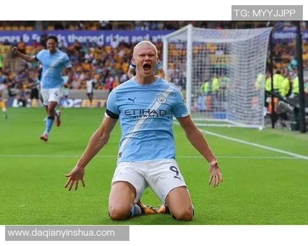 曼晚：哈兰德无球体现助力曼城，瓜迪奥拉的万能前锋方案或已完成